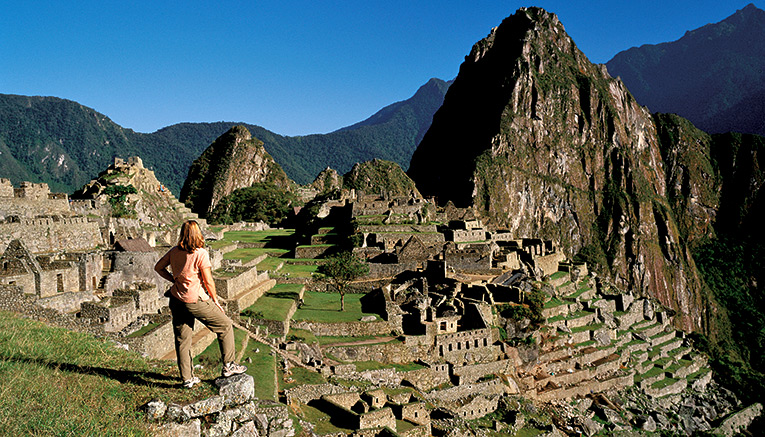 Wpei-peru-walking-11